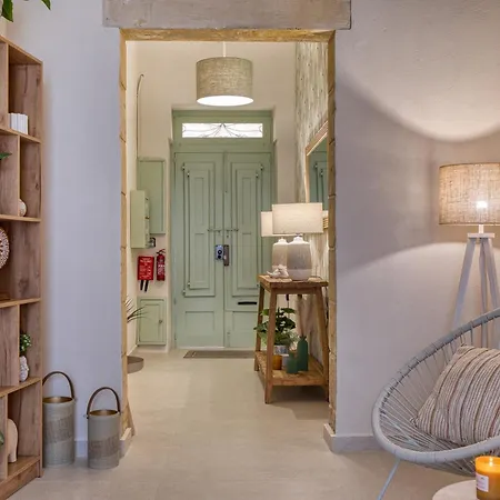 Alley - New 1br With Private Yard By Sf Homes Gudja