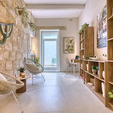 Alley - New 1br With Private Yard By Sf Homes Daire