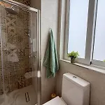 Apartamento Alley - New 1br With Private Yard By Sf Homes Gudja