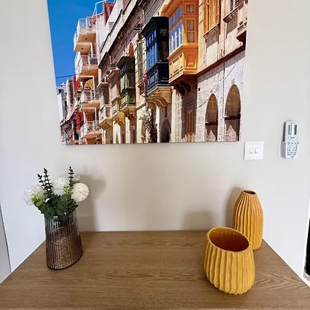 شقة Alley - New 1br With Private Yard By Sf Homes Gudja
