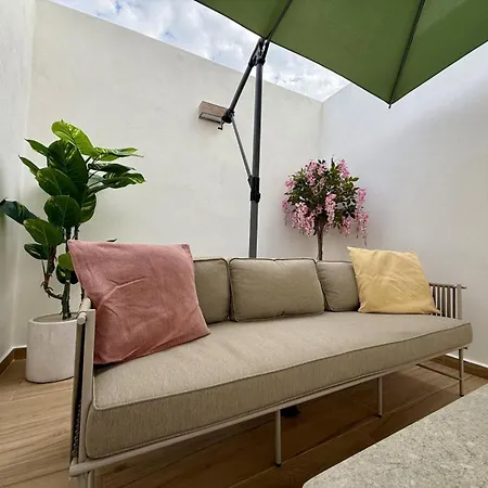 アパート Alley - New 1br With Private Yard By Sf Homes Gudja