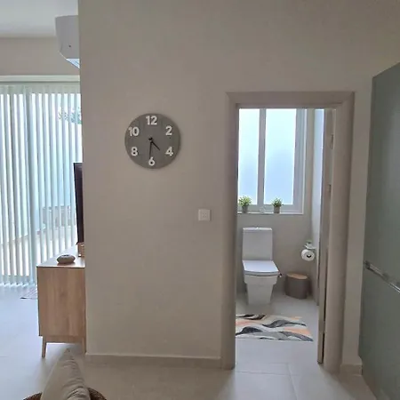 Alley - New 1br With Private Yard By Sf Homes شقة