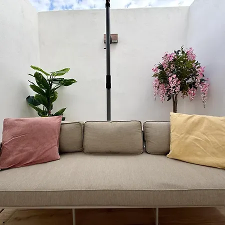Alley - New 1br With Private Yard By Sf Homes * Gudja