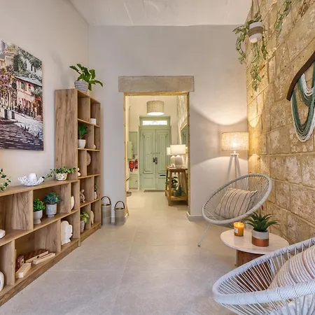 Alley - New 1br With Private Yard By Sf Homes *