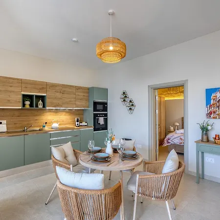 Alley - New 1br With Private Yard By Sf Homes شقة