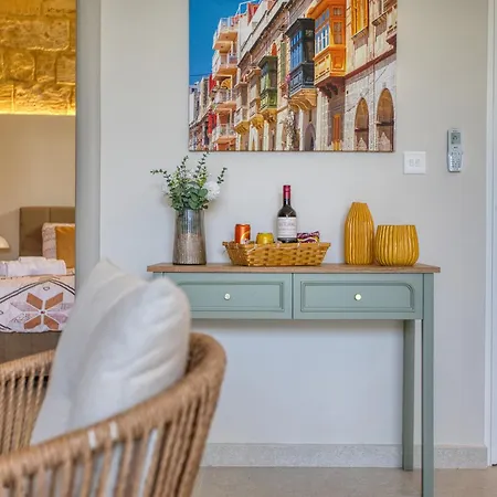 Alley - New 1br With Private Yard By Sf Homes *