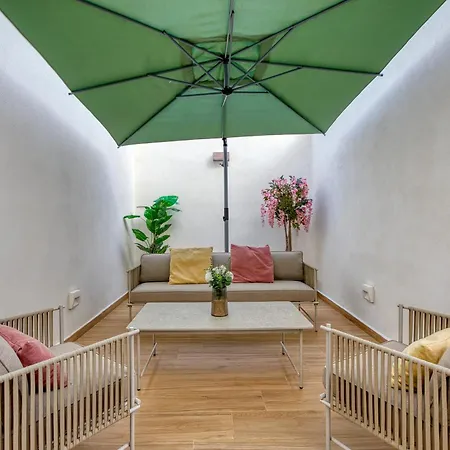 Alley - New 1br With Private Yard By Sf Homes شقة