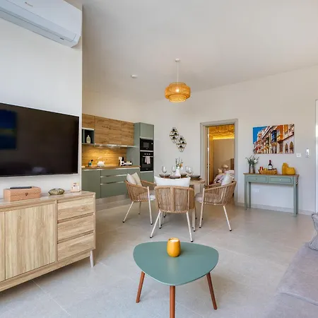 Alley - New 1br With Private Yard By Sf Homes * Gudja